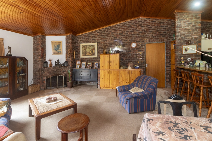 4 Bedroom Property for Sale in Bathurst Eastern Cape
